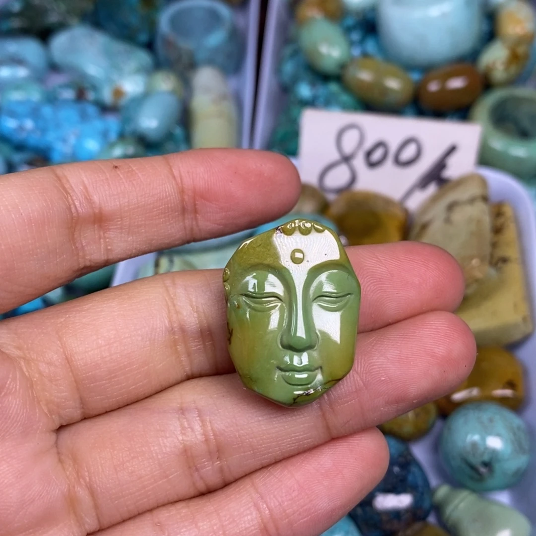 绿松石未镶嵌颈饰