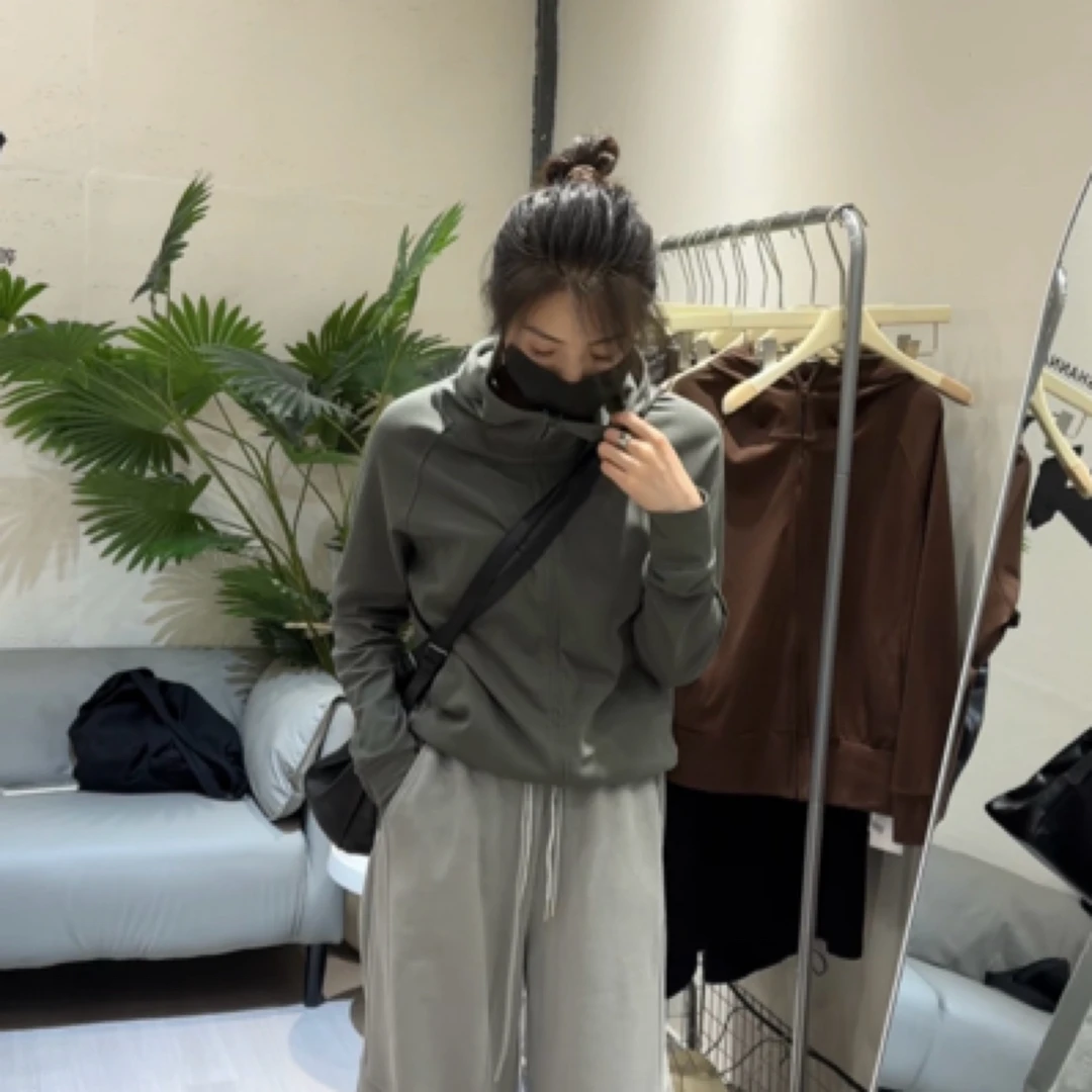 高级感纯色抽绳宽松设计拉链连帽卫衣搭配阔腿裤秋装