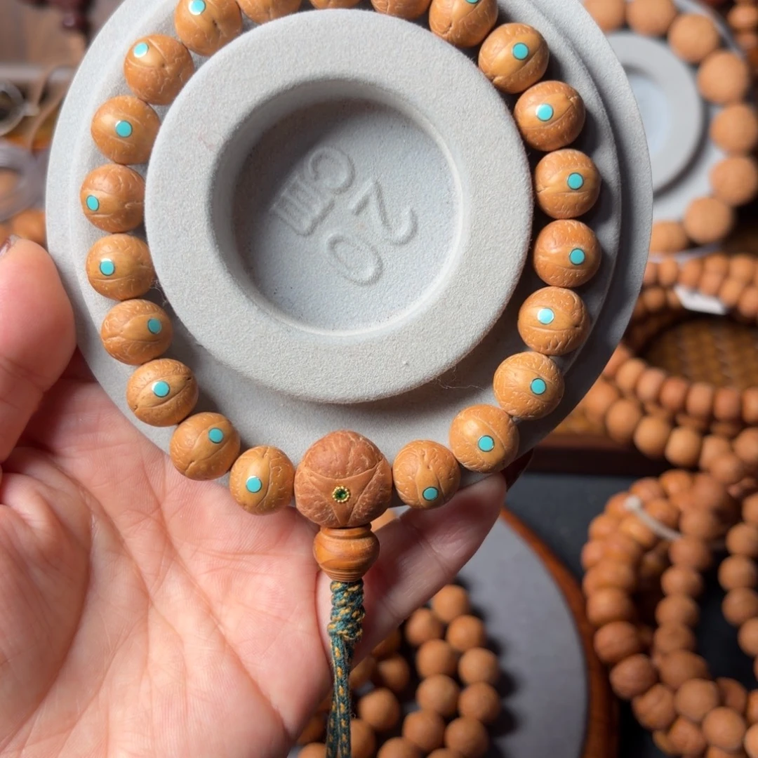 凤眼菩提手串镶嵌松钉21颗正圆
