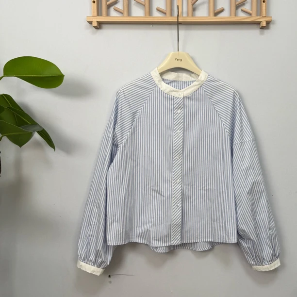 【白屿】色织条纹圆领衬衫长袖宽松灯笼袖圆领法式复古小个子衬衣