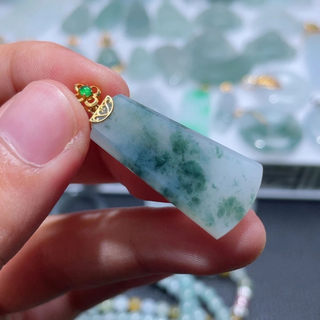 未镶嵌定制翡翠翡翠