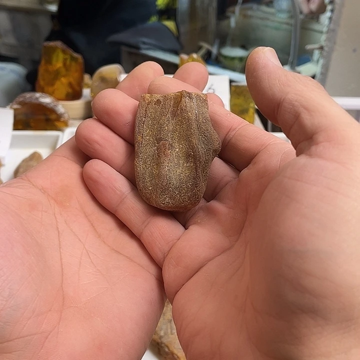 漫***8定制琥珀未镶嵌天然琥珀蜜蜡