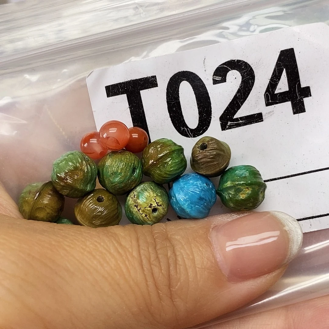 岚***南红玛瑙未镶嵌配饰