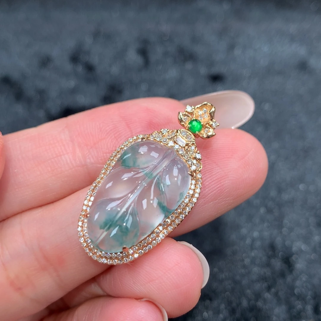 翡翠18K金镶嵌颈饰33/16.7/8.6