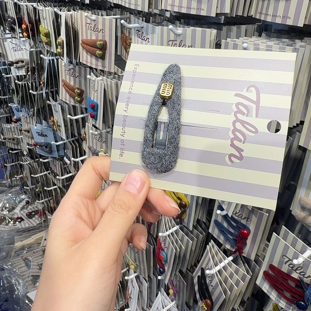 皮质非金属东大门发夹501