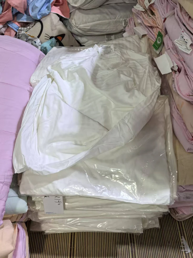 《厚广家》3楼135×190白色全棉床笠 发1张，发黄 中号