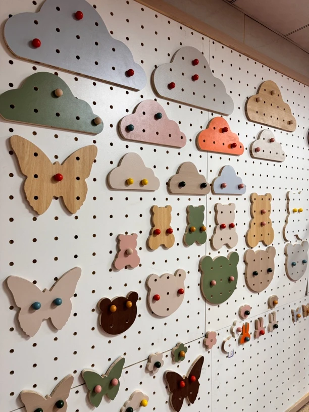 洞洞板配件大全工厂展示