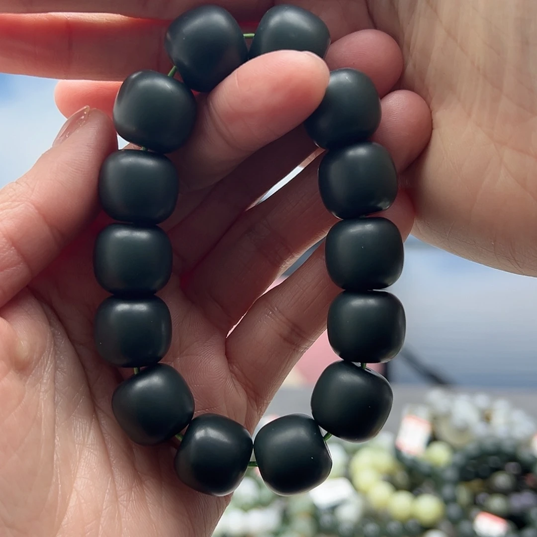 和田玉手串未镶嵌16沙枣青