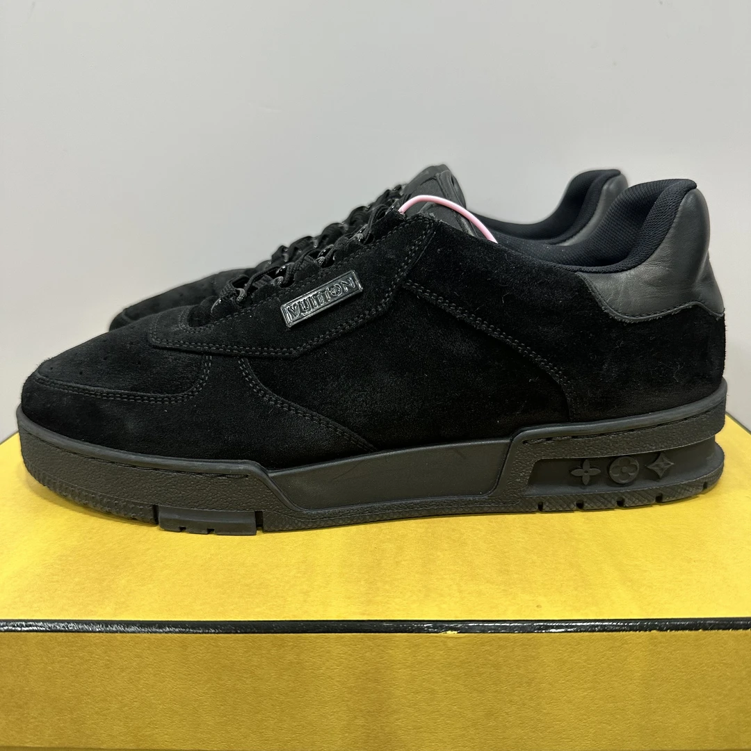 99新 LouisVuitton/路易威登 40.5码 trainer 黑色 低帮板鞋F0132
