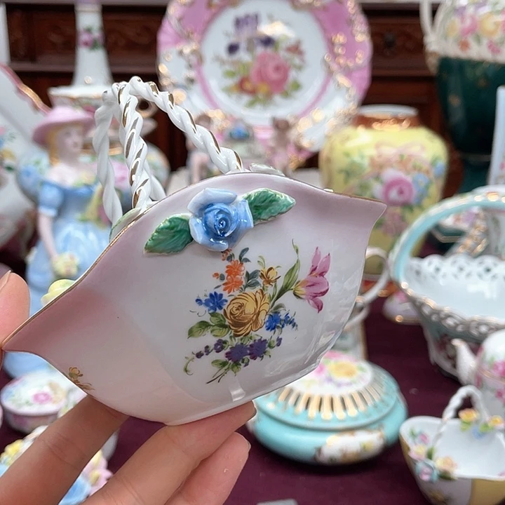 杯碟陶瓷摆件陶瓷