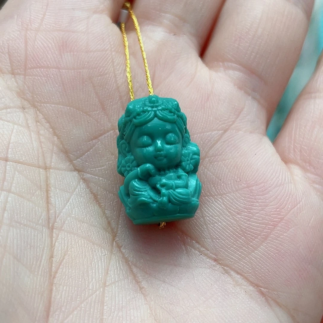 绿松石未镶嵌颈饰