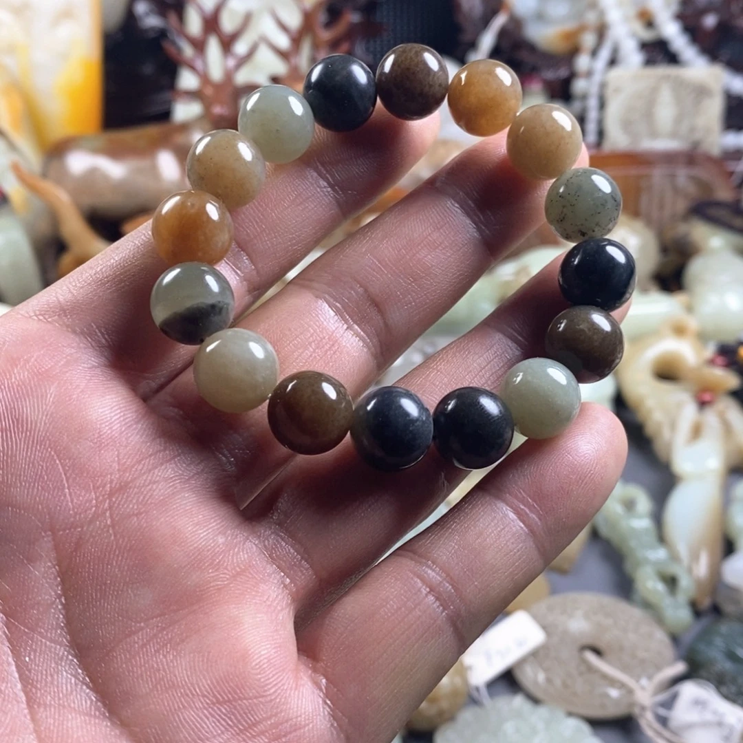 和田玉（糖玉）未镶嵌颈饰