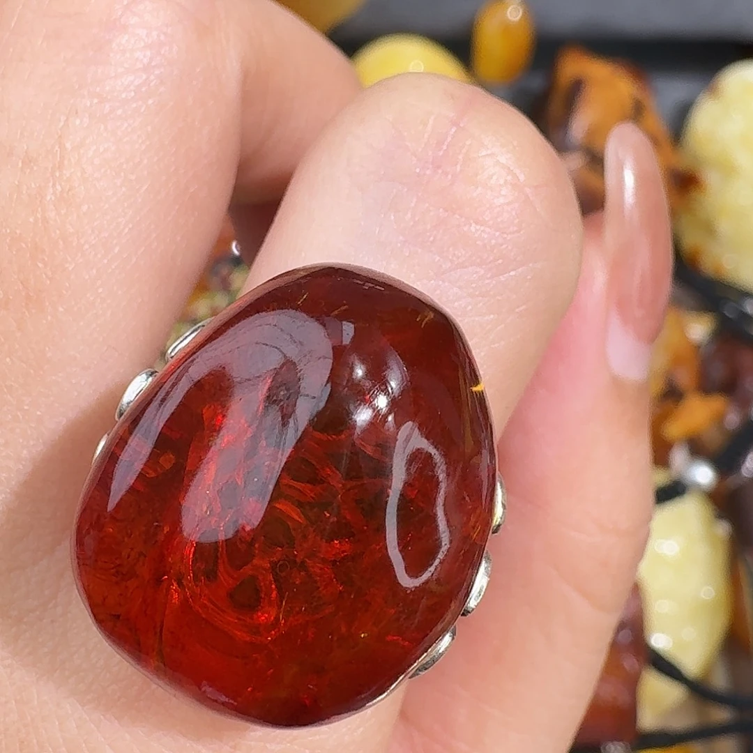 漫***翊琥珀未镶嵌裸石我