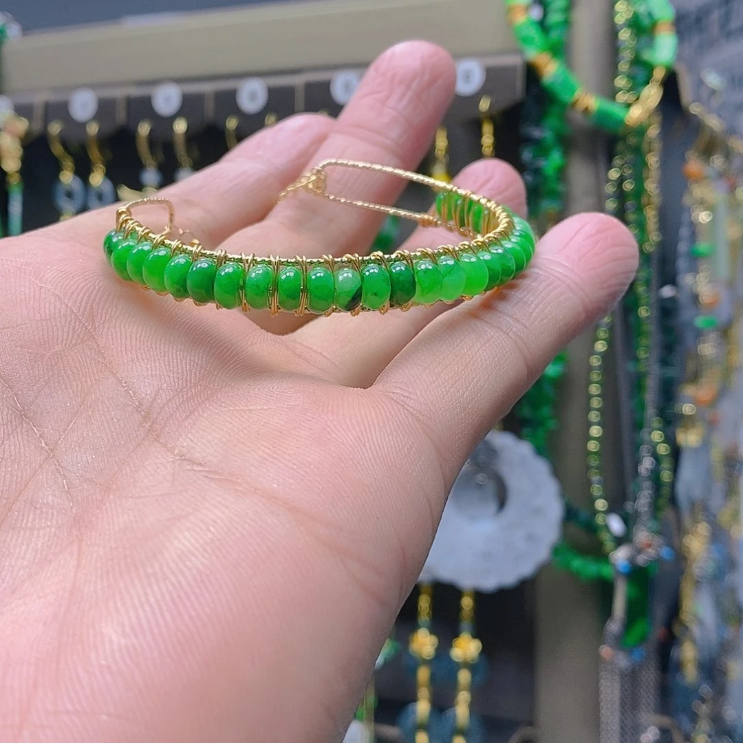 未镶嵌翡翠耳饰翡翠