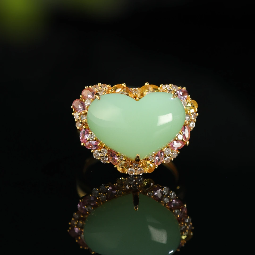 18K金黑羊洞碧玉戒指 孤品上新