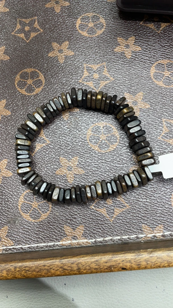 115沉木单圈8mm随形珠