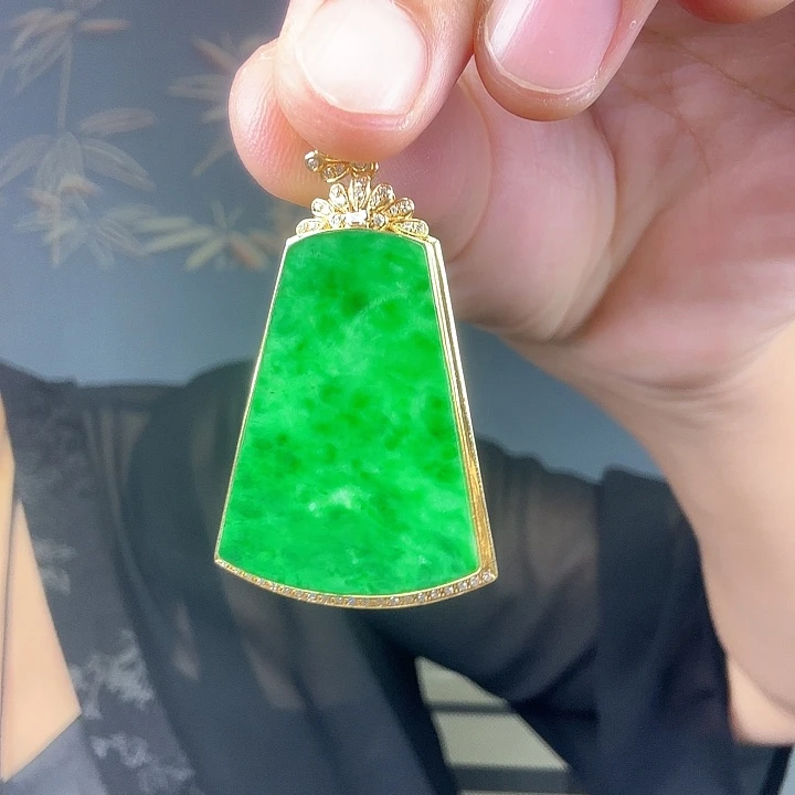 翡翠18K金镶嵌吊坠(不含链)