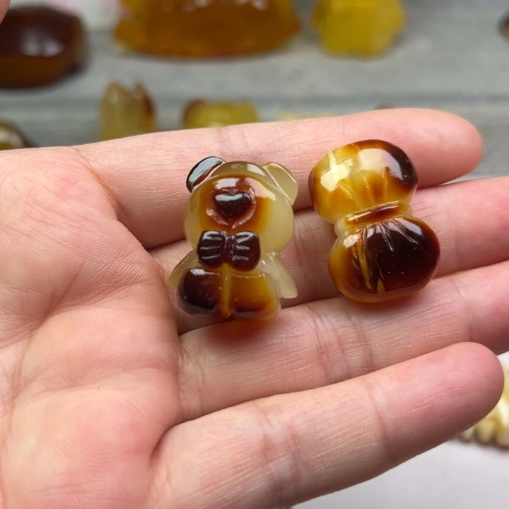 琥珀颈饰未镶嵌琥珀蜜蜡