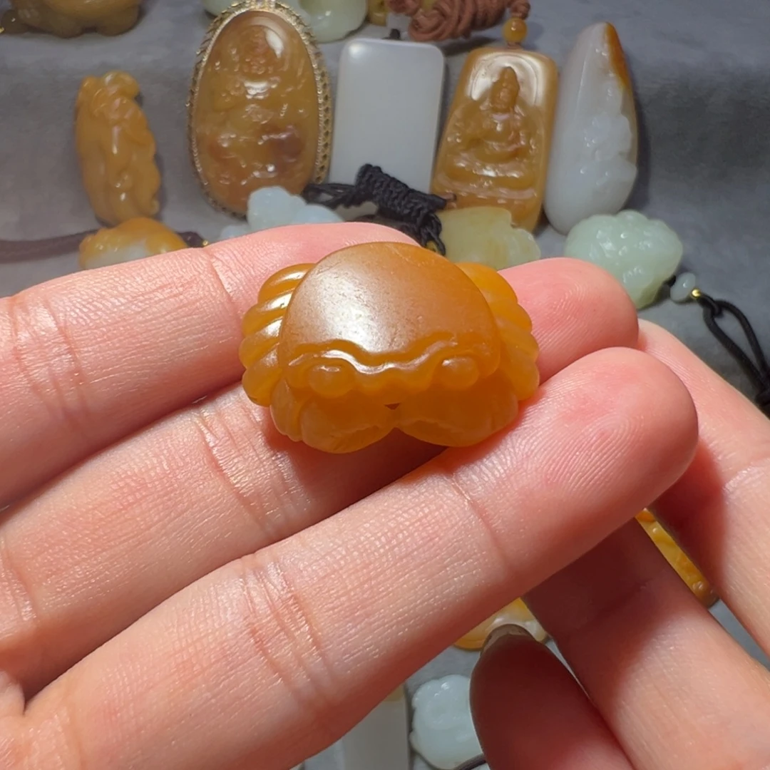 羽****和田玉未镶嵌吊坠(不含链)