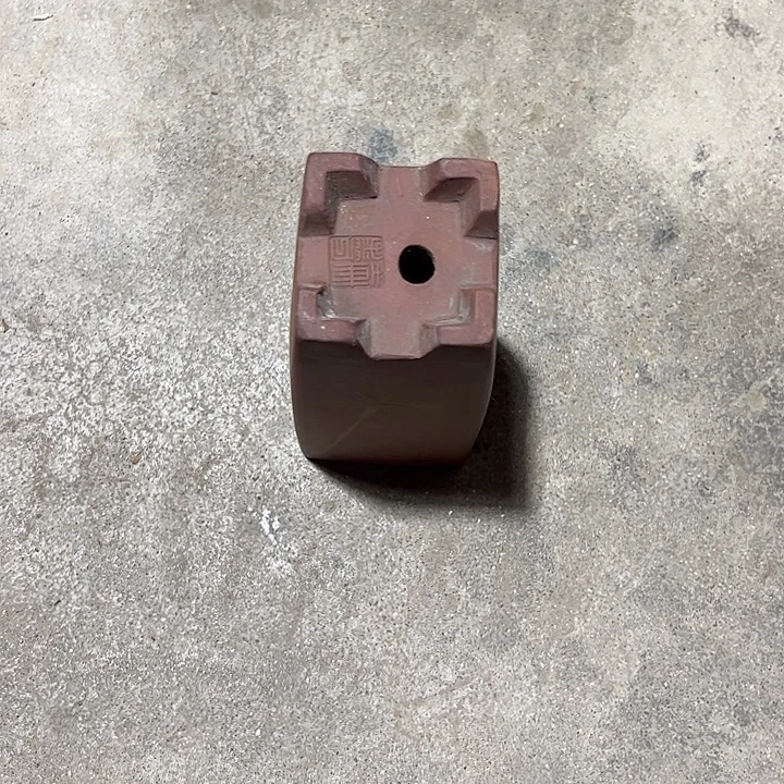 愚***园陶瓷材料，品相完好
