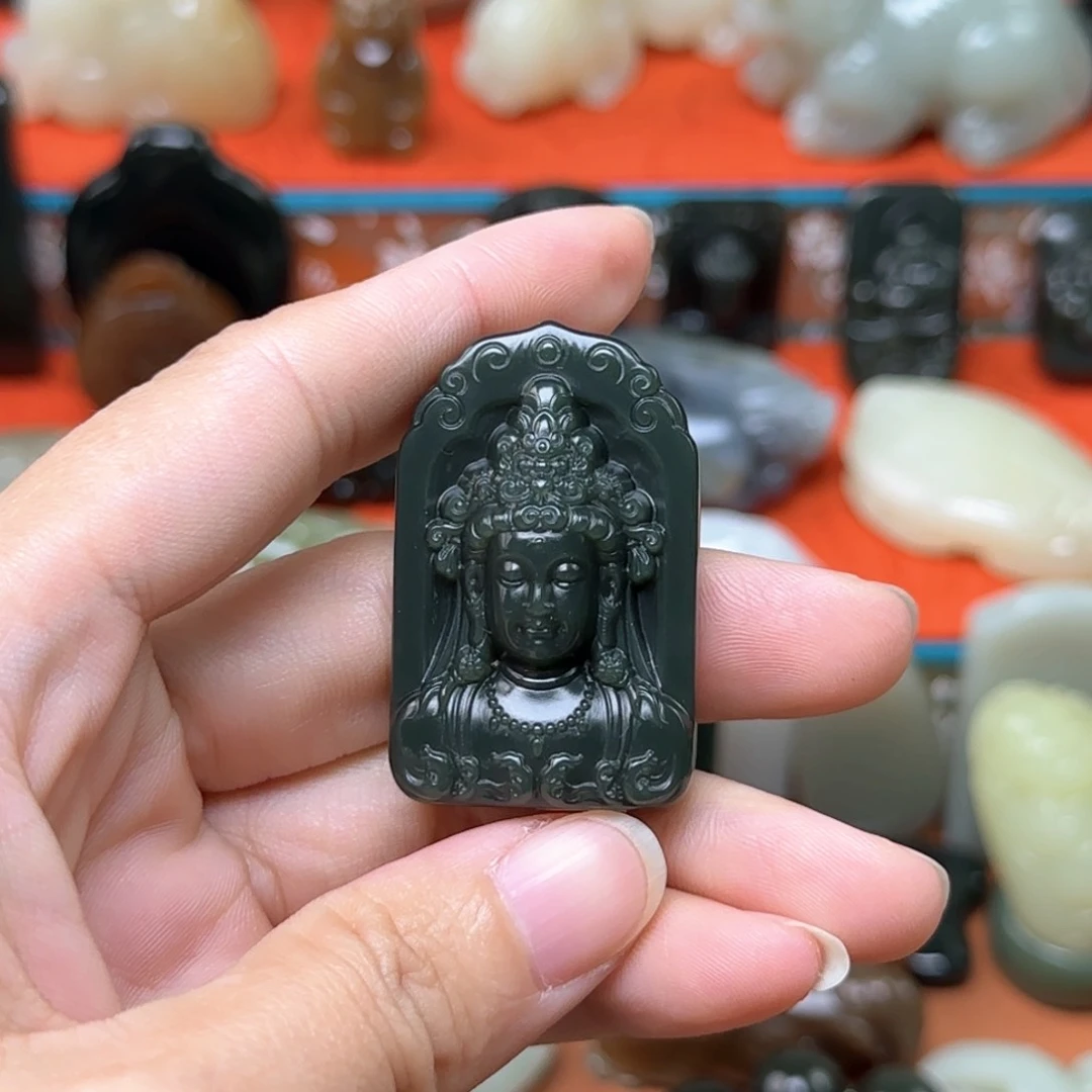 未镶嵌和田玉（糖玉）把件