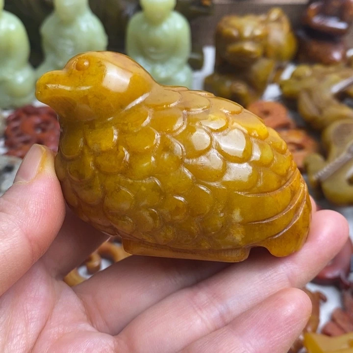 未镶嵌蛇纹石玉颈饰85