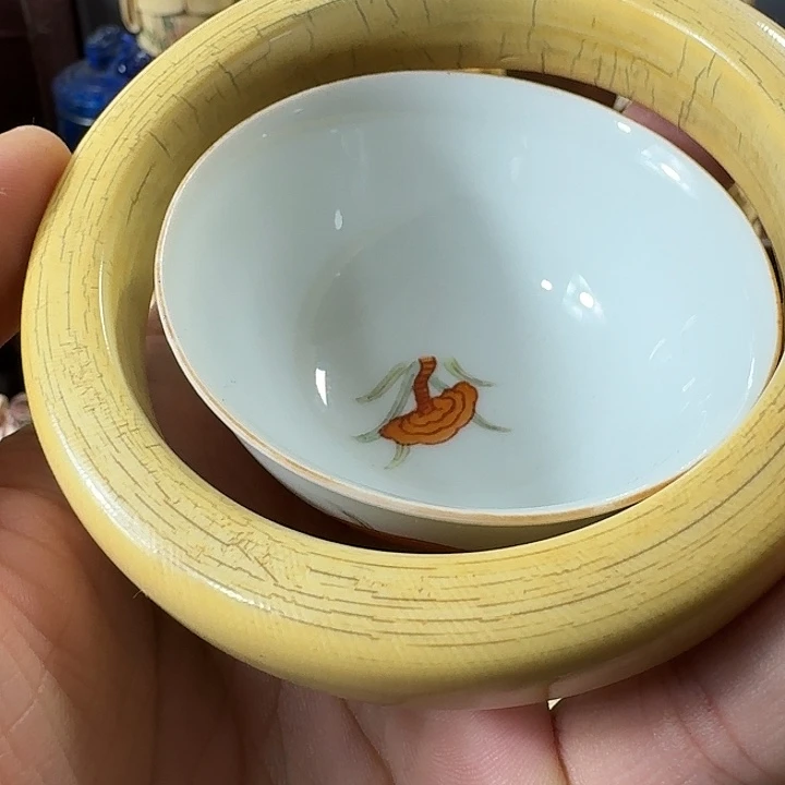 岁***好瓷片精致雕刻工艺品