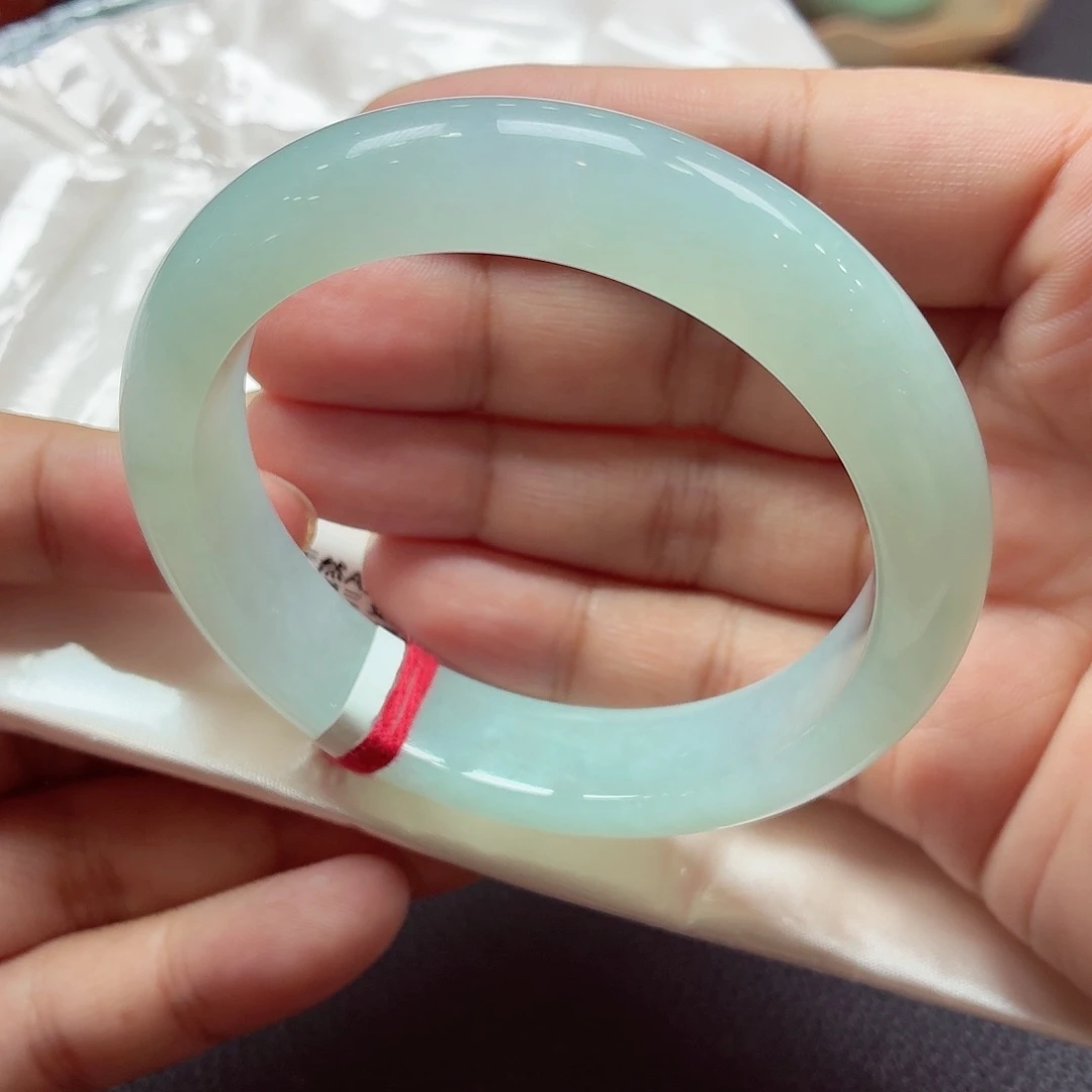 翡翠未镶嵌手镯天然缅甸A货翡翠