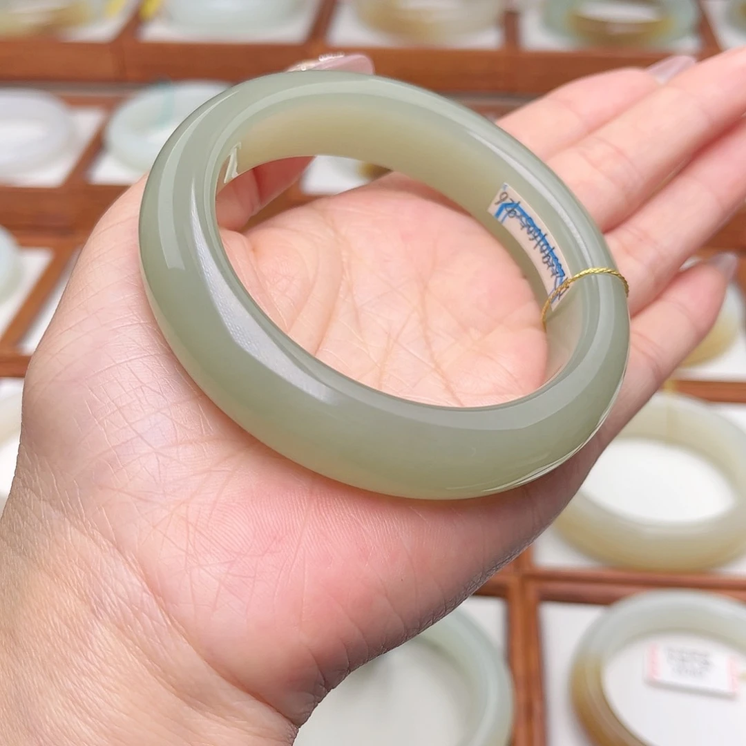 和田玉手镯未镶嵌60.5