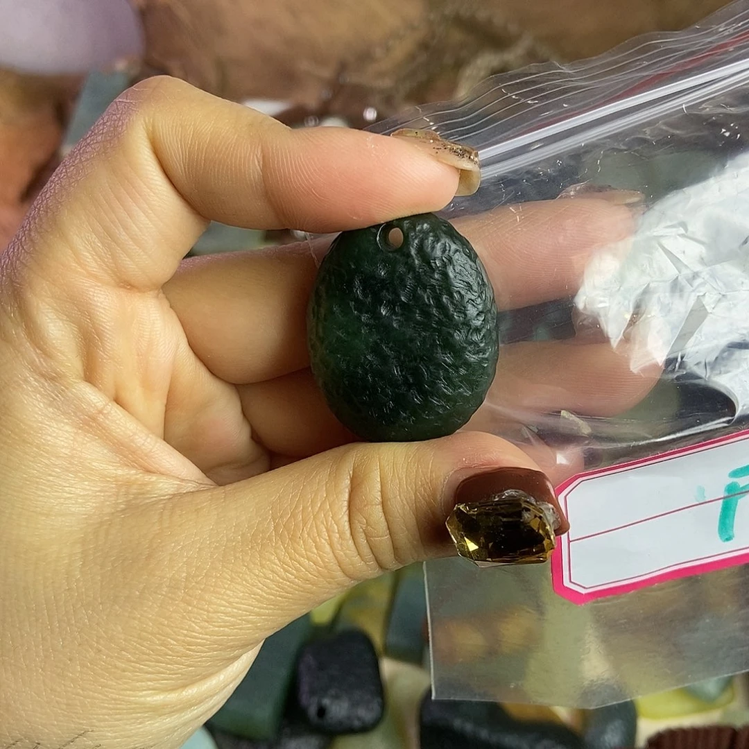 蛇纹石玉手链未镶嵌闲**记