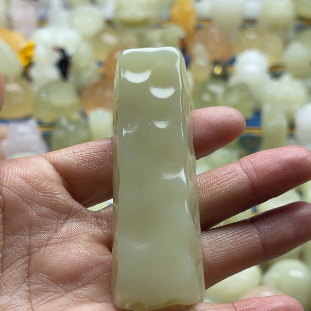 悠***兰玉天然桌面小摆件