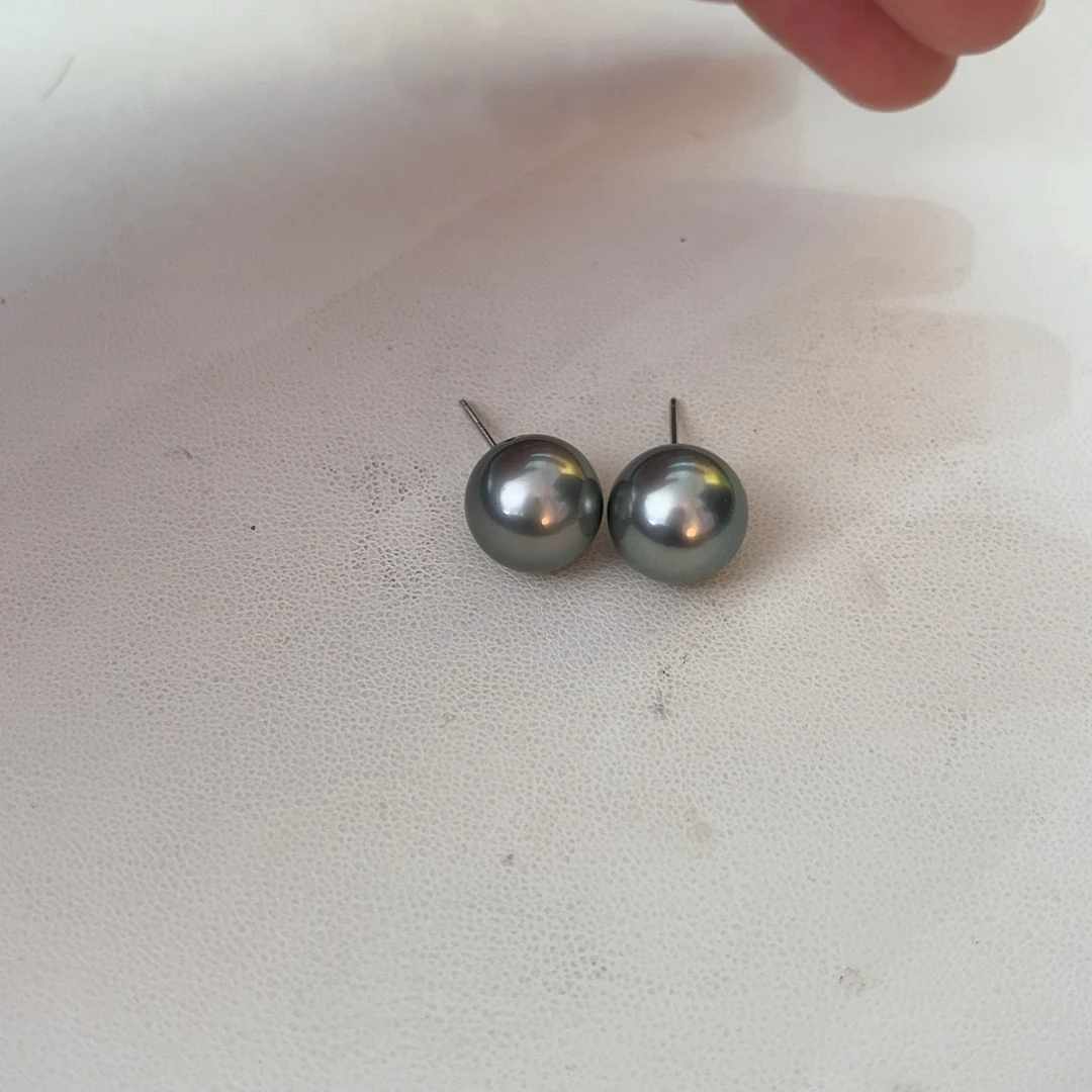 未镶嵌海水珍珠耳饰L****i铂金灰11-12