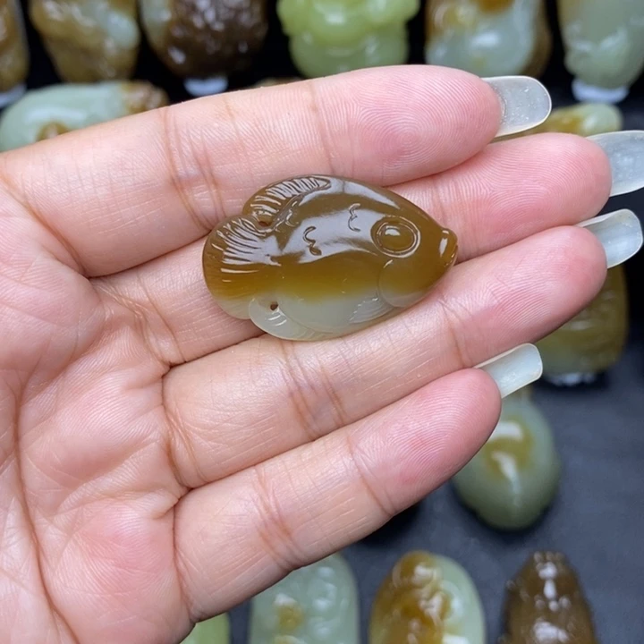 颈饰未镶嵌和田玉