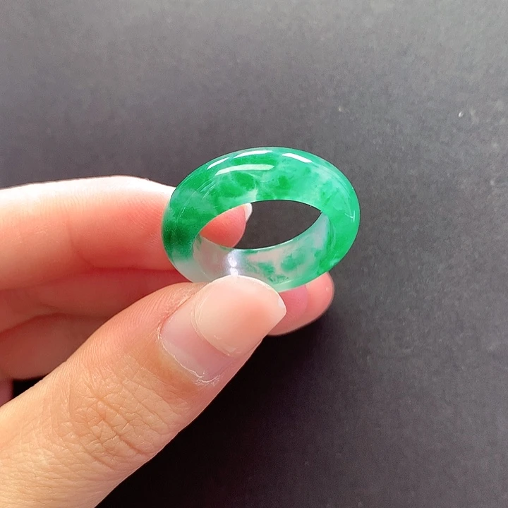 未镶嵌石英质玉戒圈