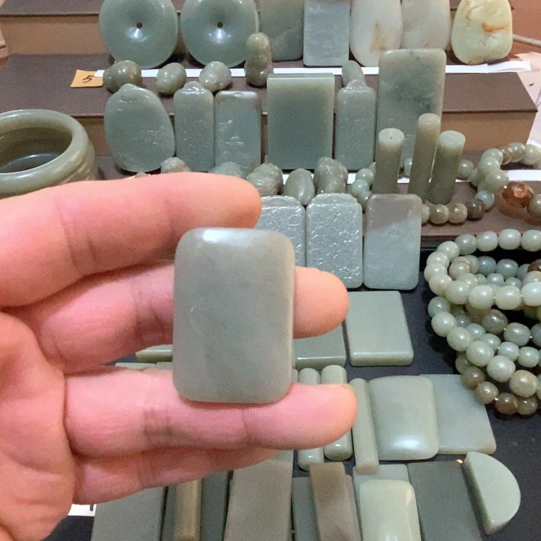 和田玉颈饰未镶嵌举****头29