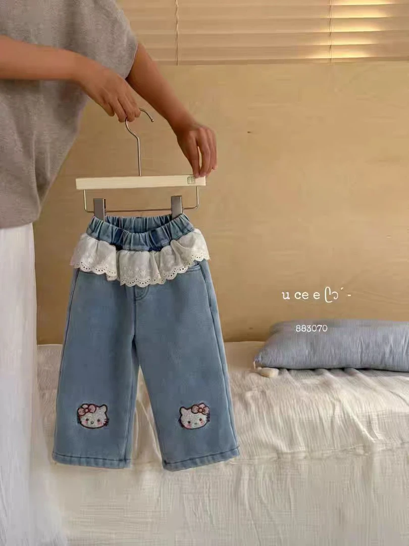 B125女童秋冬加绒猫咪蕾丝牛仔裤