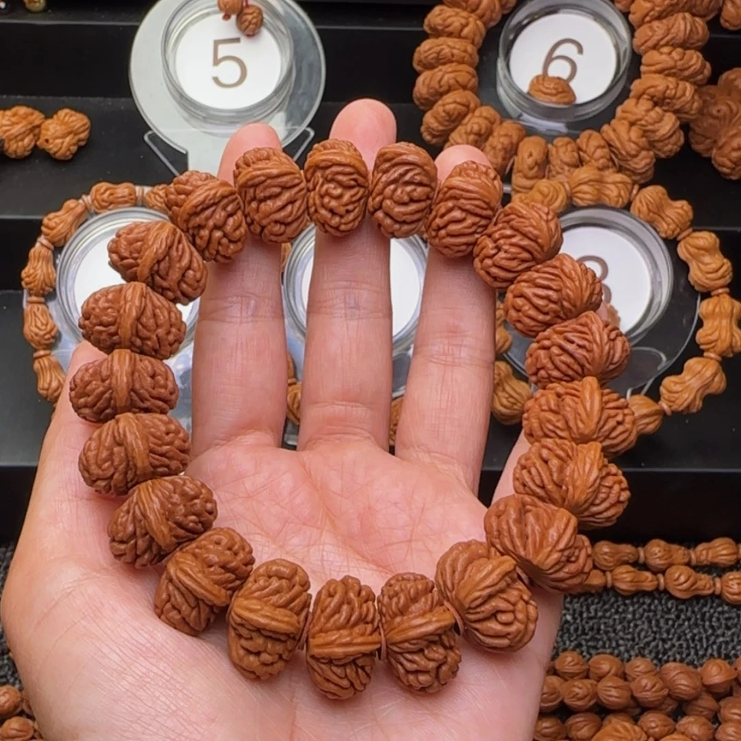 七***生吊坠桃核秦岭刺龙