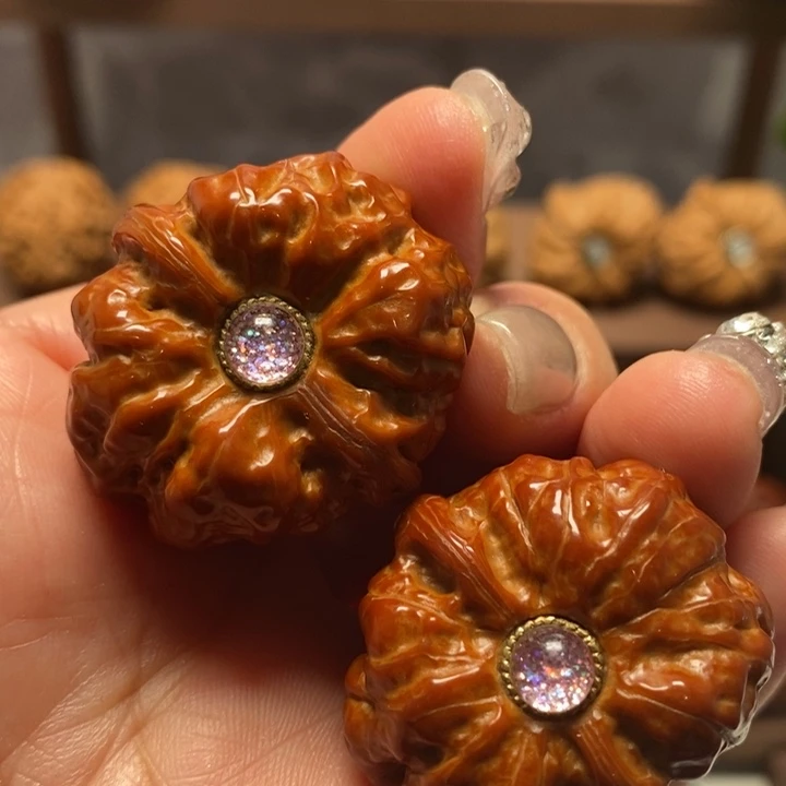 文玩核桃把件32尺蛤蟆头