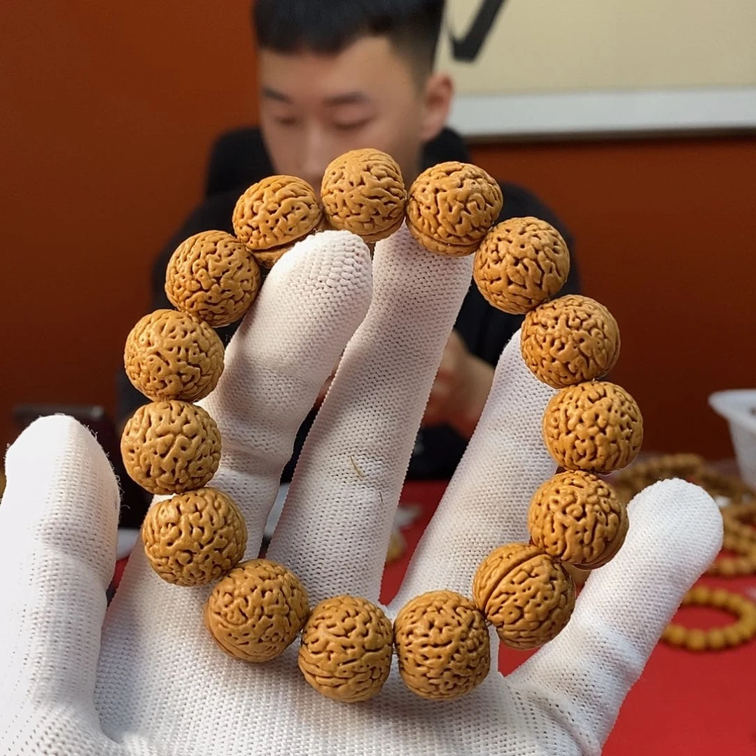 桃核手串Z*A64。 脑纹 16