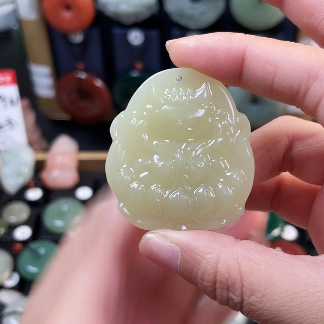 颈饰未镶嵌石英质玉丫*