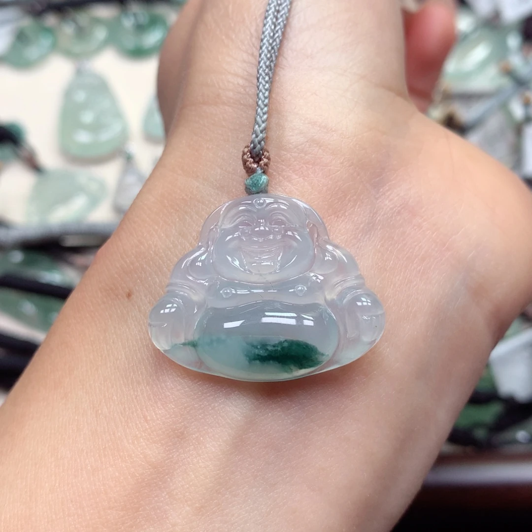 翡翠未镶嵌颈饰佛公