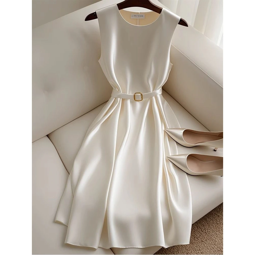 法式气质高级感简单大方得体高端精致正式场合白色无袖连衣裙子夏