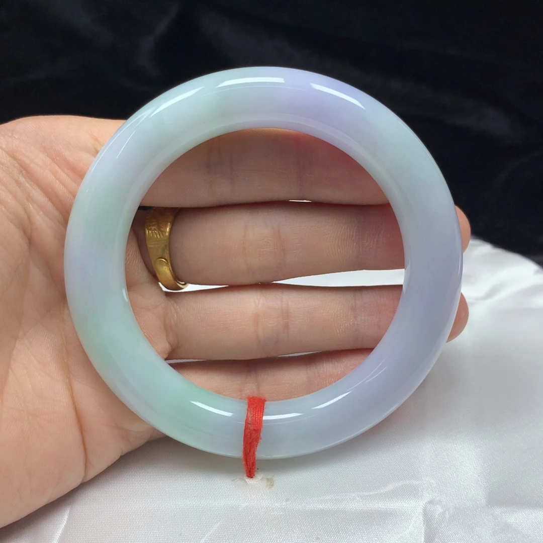 翡翠手镯（圆镯）未镶嵌56.7