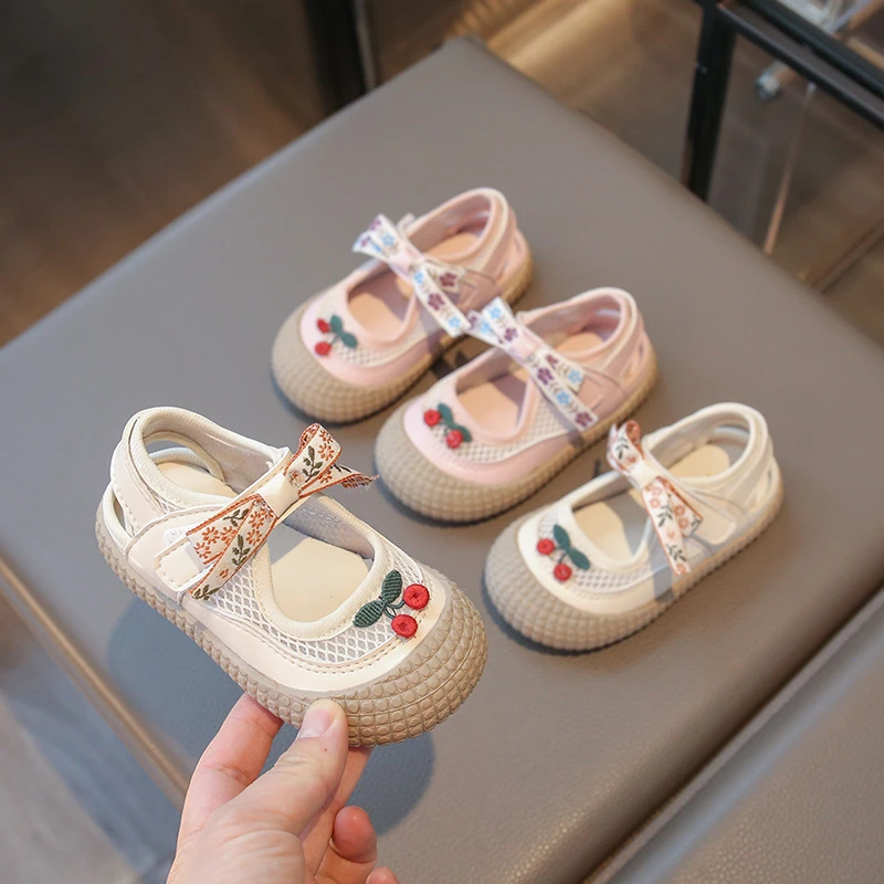 女童包头运动凉鞋2025夏季新款儿童韩版公主风单鞋女孩软底休闲鞋