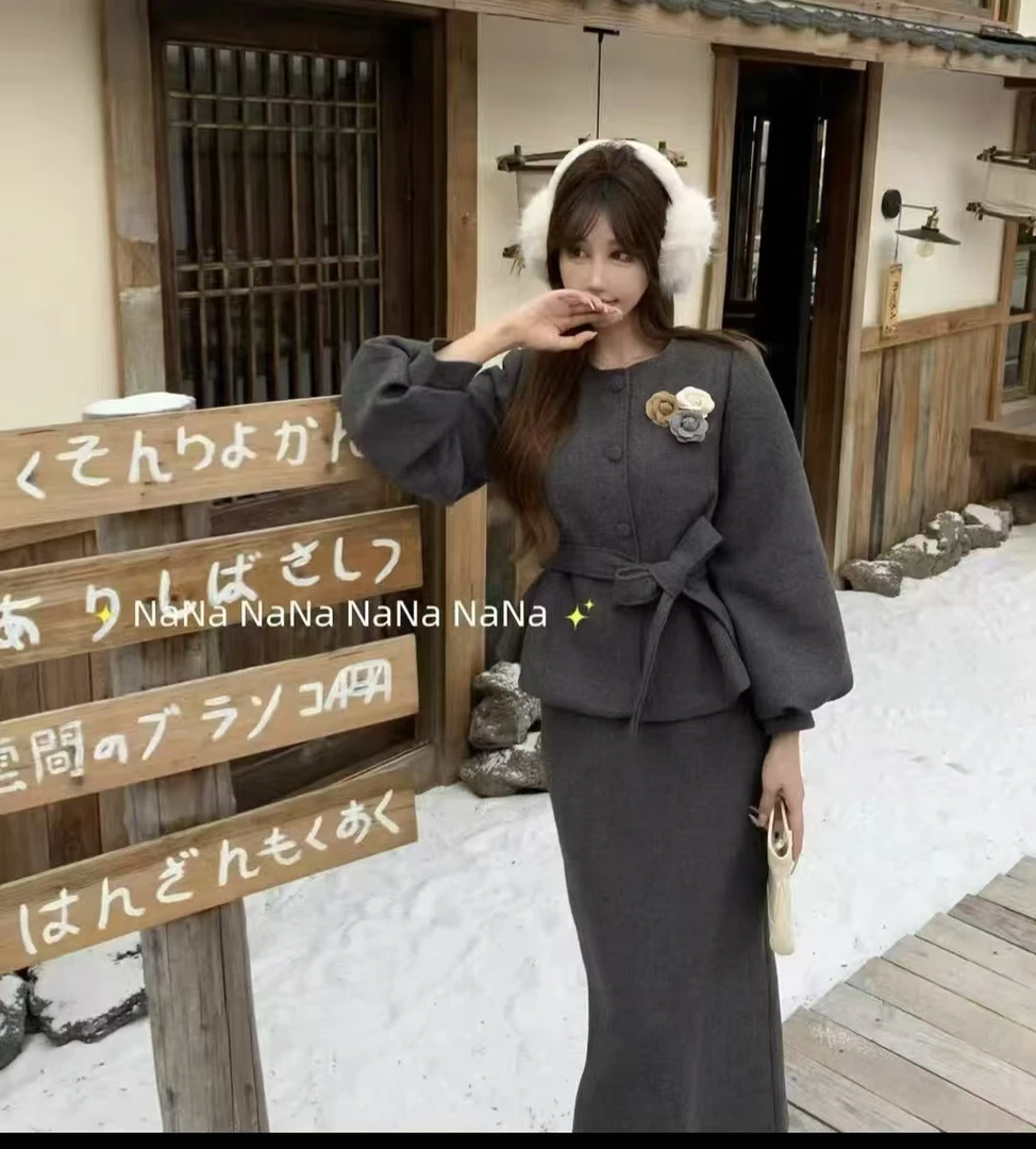 2025年秋冬季新款气质女神范外套半身裙两件套8275