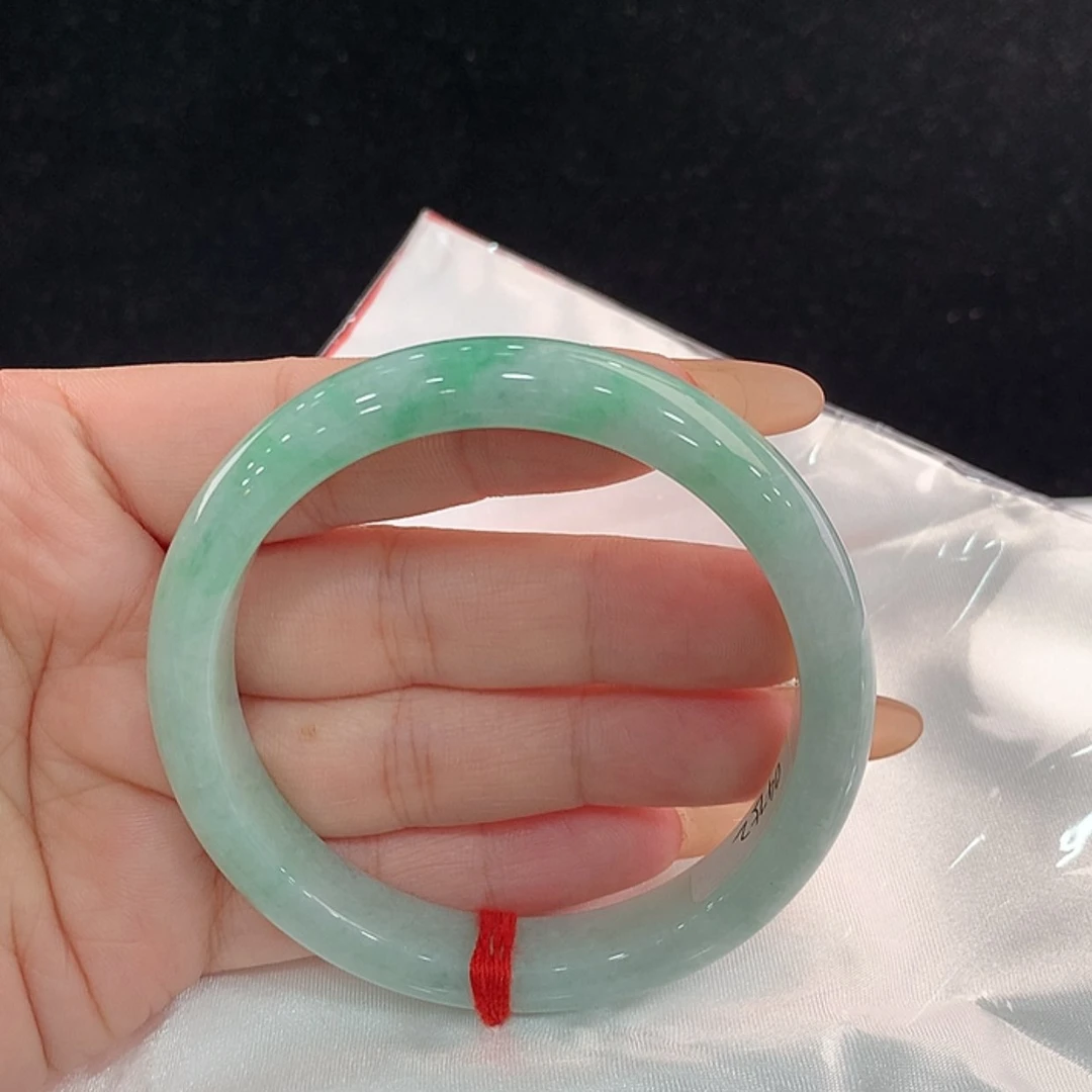 【闪购商品】未镶嵌手镯翡翠58.8，58/59