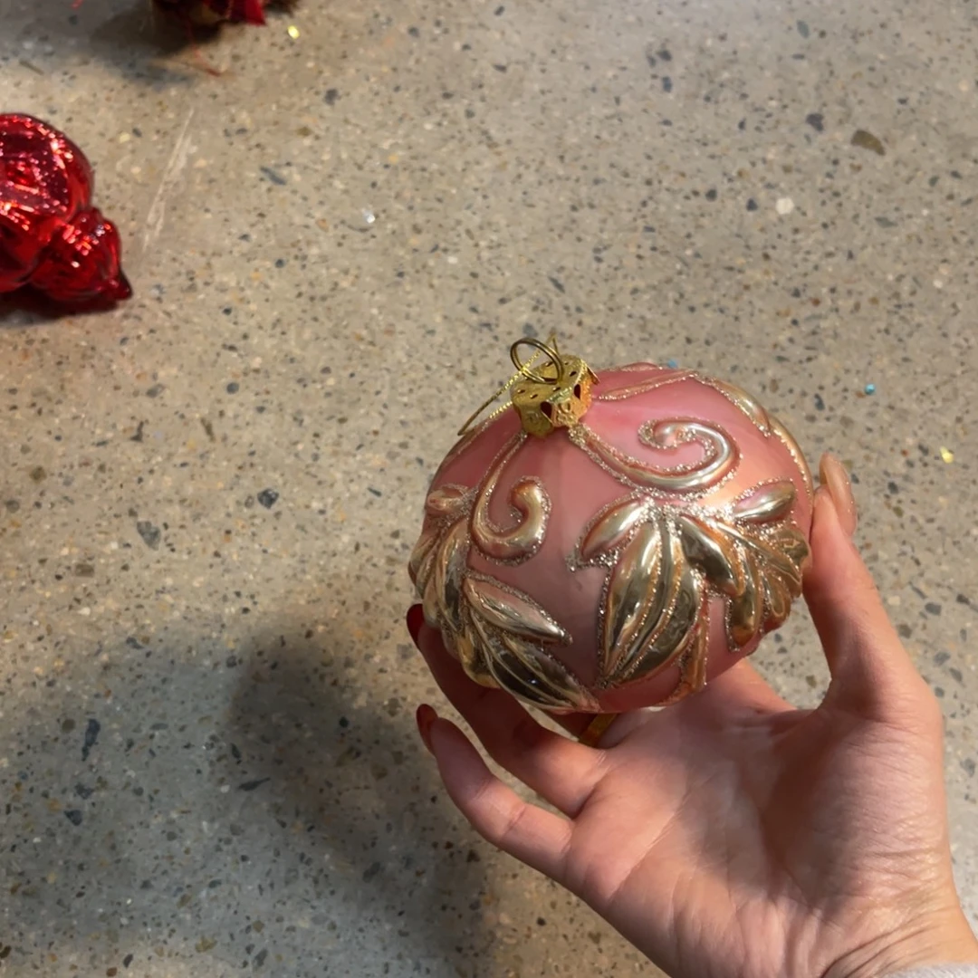 苹***果有机玻璃摆件等各种