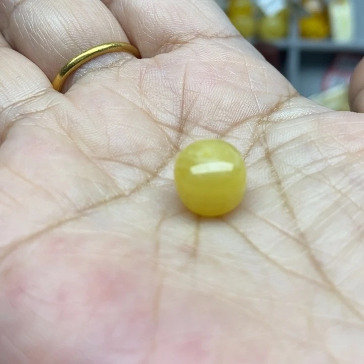 未镶嵌琥珀裸石不****气珠子