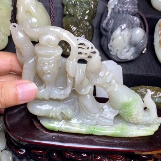 颈饰未镶嵌和田玉