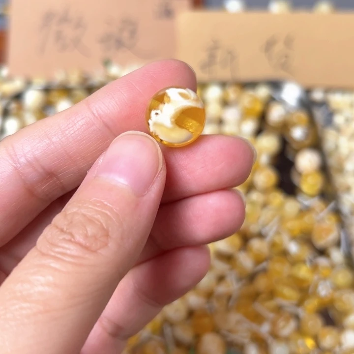 蜜蜡未镶嵌裸石12.9mm一个